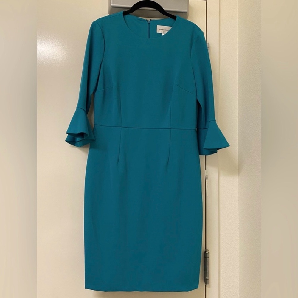 Donna Morgan Turquoise Crepe Sheath Midi Dress with Bell Sleeves (6)